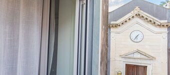 'Eleven Holidays Home' Apartment with Balcony, Wi-Fi and Air Conditioning