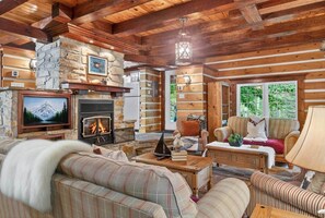 Interior - Domaine Rivière Sacacomie - L'Hirondelle (Saint-Alexis-des-Monts)