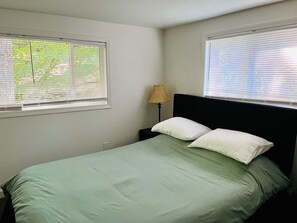 2 bedrooms, WiFi, bed sheets