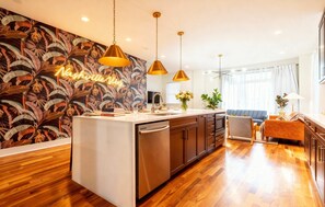 House | 4 bedrooms, Internet