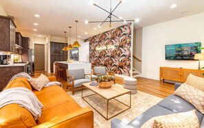 House | 4 bedrooms, Internet