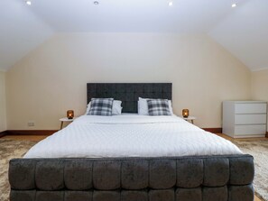 2 室のベッドルーム、客室ごとに異なる装飾、客室ごとに異なるインテリア、WiFi (無料)