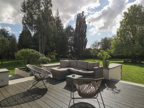 Terrace/patio - Heathcliffe House (Cardiff)