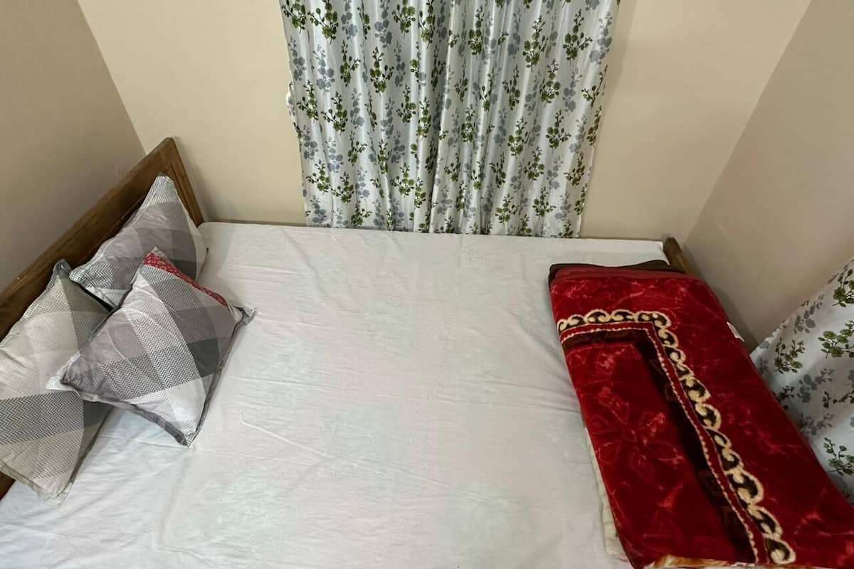 In-room safe, free WiFi