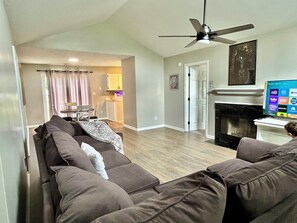 Téléviseur connecté, foyer