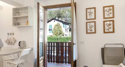 Holiday Home 'Super Mini Lanzada -' with Mountain View, Balcony and Wi-Fi