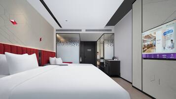 Family Room, 2 Twin Beds