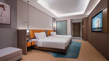Deluxe Room, 2 Twin Beds | Down comforters, free minibar, desk, laptop workspace