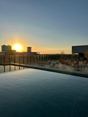Outdoor pool - Novotel Uberlândia (Uberlandia)