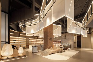 Lobby lounge - Novotel Yinchuan Lanxigu (Yinchuan)