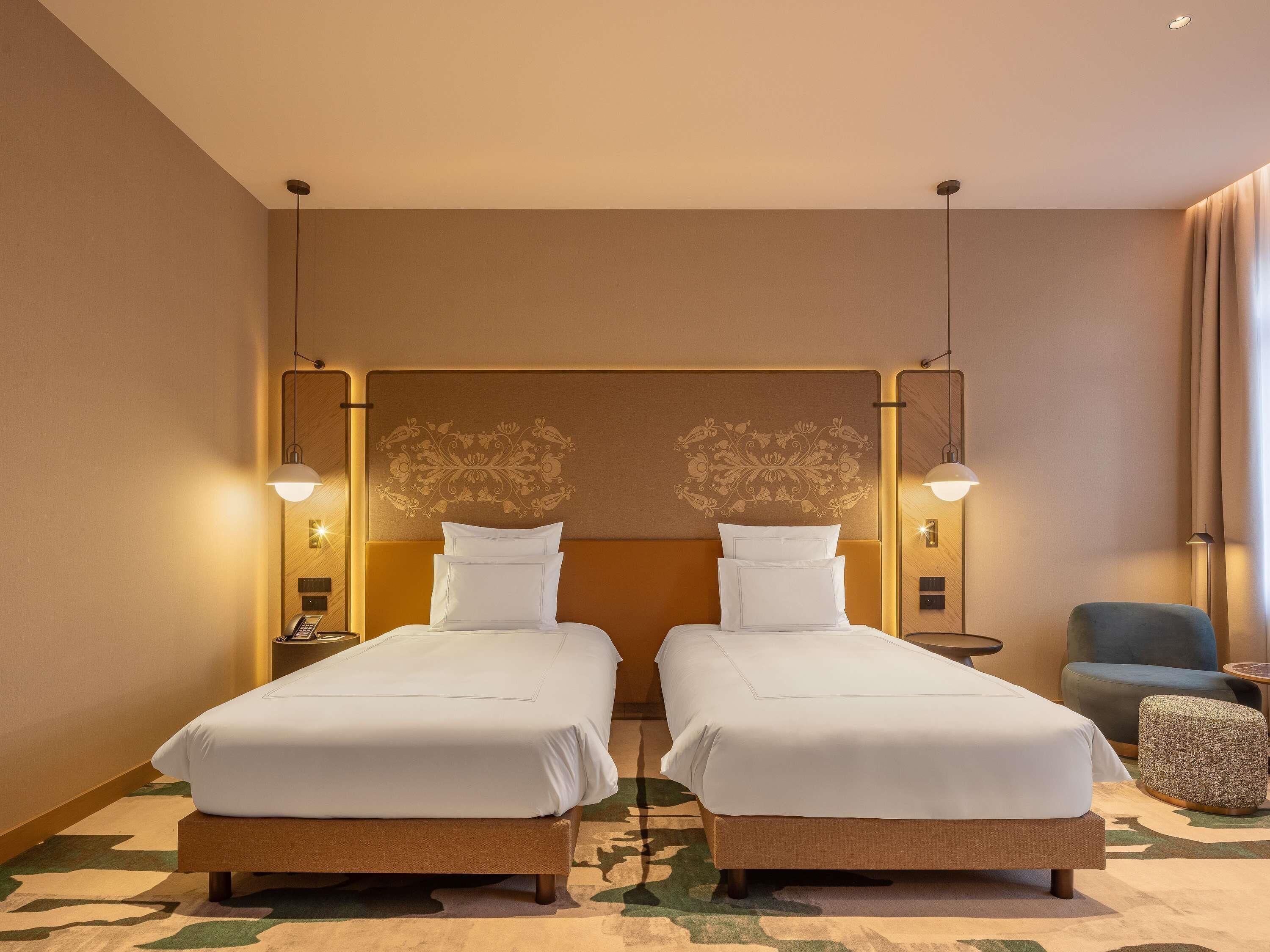 Premium bedding, minibar, in-room safe, desk
