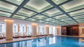 2 indoor pools