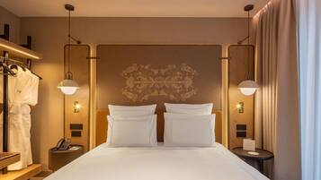 Swiss Advantage Room, Atrium view