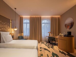 Swiss, Deluxe Twin Room, 1 Twin Bed | Ropa de cama de alta calidad, minibar, caja fuerte y escritorio