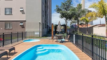 Basic Apartment | Pool
