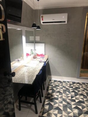 Kahden hengen deluxe-huone, 1 parisänky | Wi-Fi