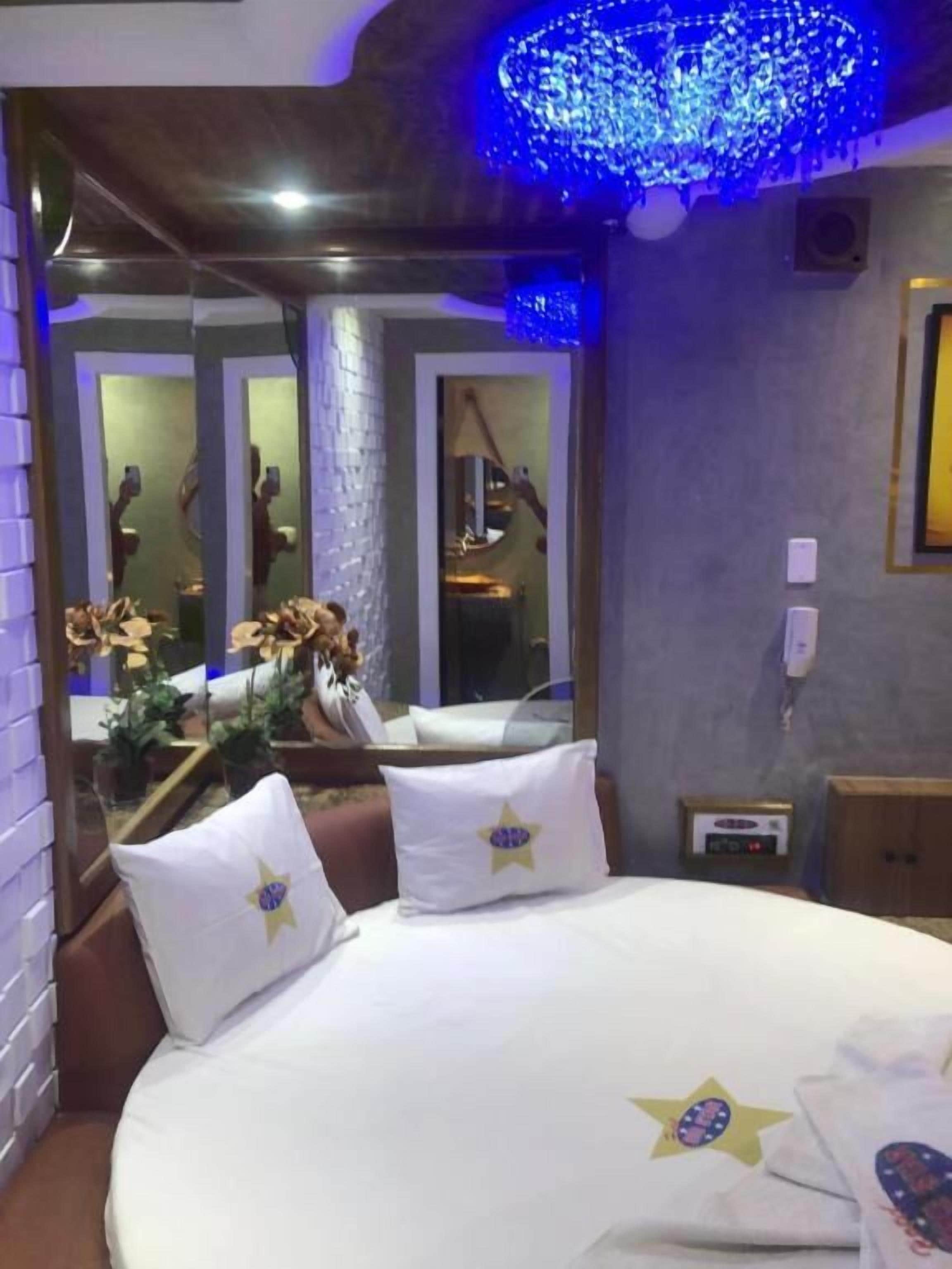 Deluxe Double Room, 1 Double Bed | WiFi