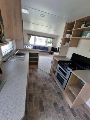 Kochgeschirr/Geschirr/Besteck