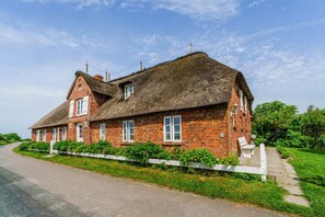 Exterior - Holiday Apartment Norderoog, 52 sqm, 1 Bedroom, Max. 4 Persons (Pellworm)
