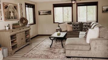 Smart-tv och eldstad