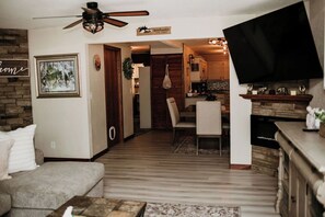 Smart TV, fireplace