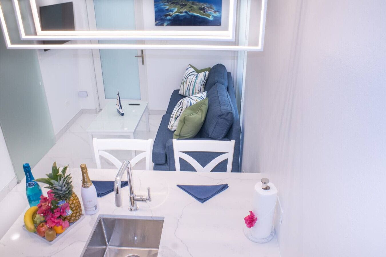 Raintree Suites - Steps To The Beach - Saint John