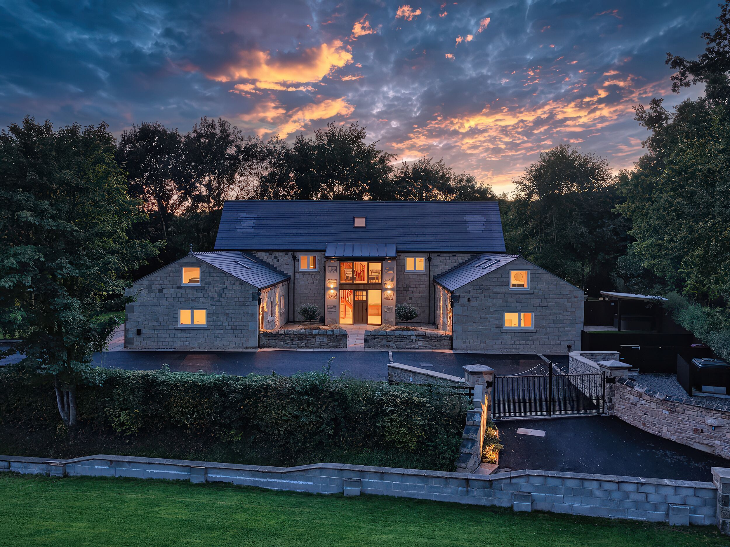 المنشأة من الخارج