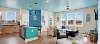 Upscale 2BR Getaway | Minutes to Savannah