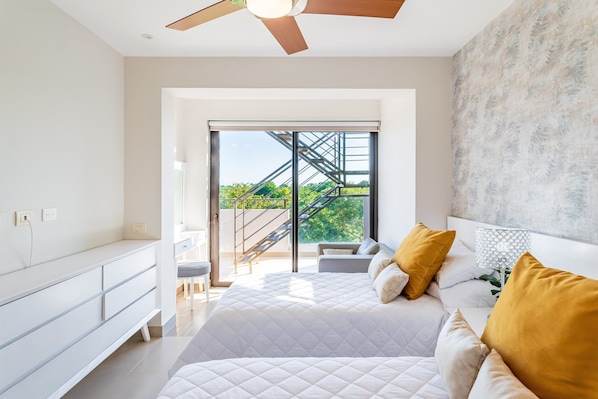 4 bedrooms, iron/ironing board, WiFi, bed sheets