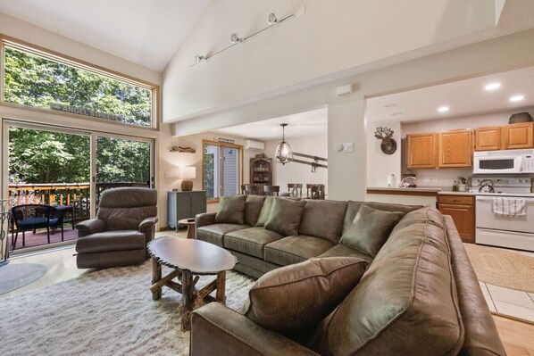 Televisie en een open haard