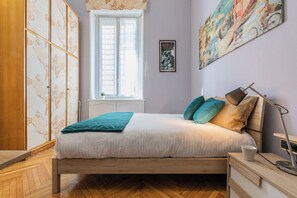 Studio, 1 Double Bed with Sofa bed | Free WiFi