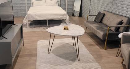 Enjoyable 3-bedroom house available near Downtown Cleveland