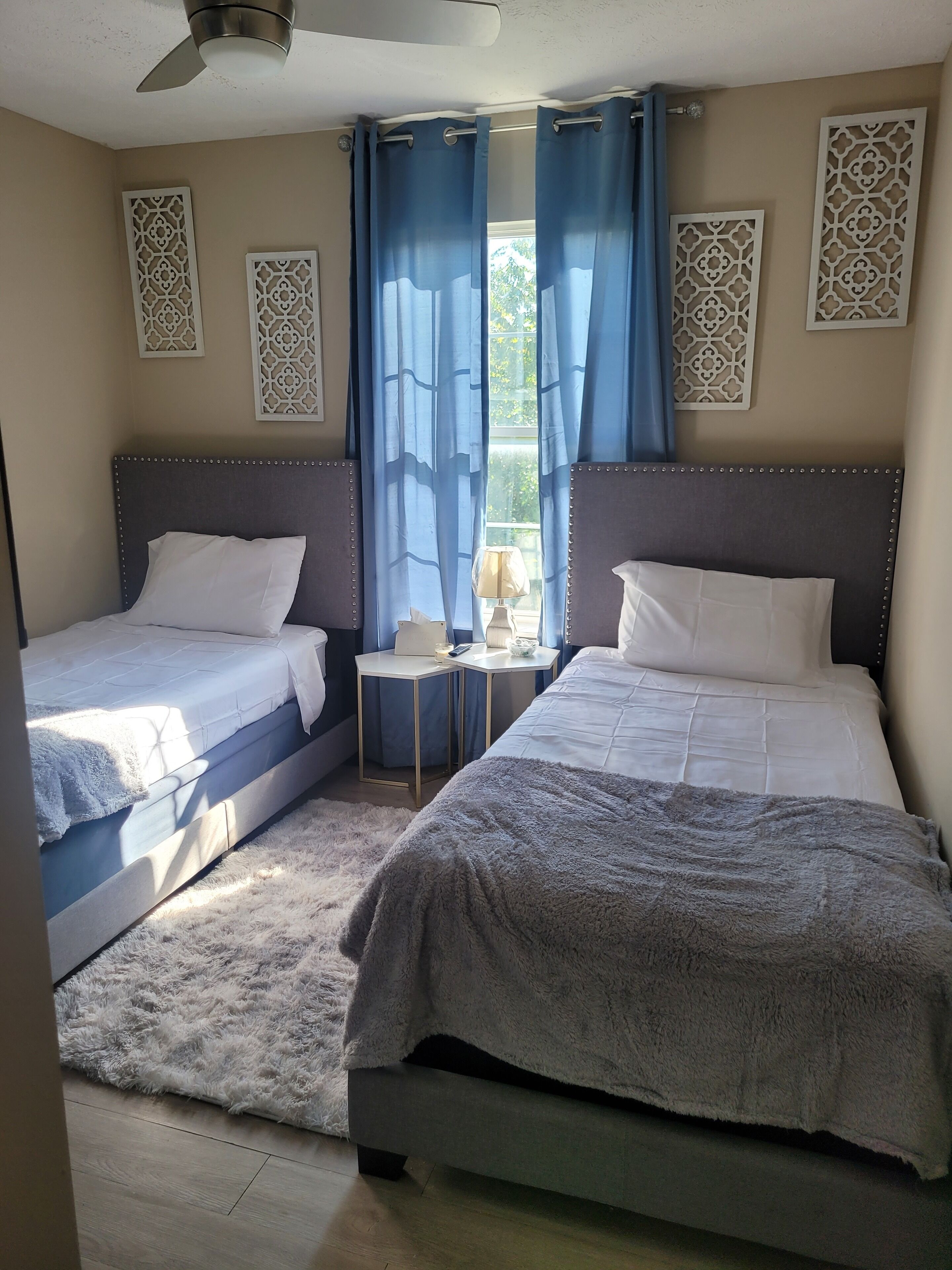 3 bedrooms, iron/ironing board, WiFi, bed sheets