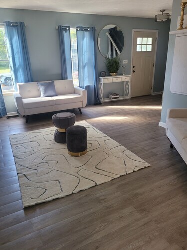 Enjoyable 3-bedroom house available near Downtown Cleveland