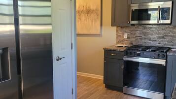 Microwave, oven, stovetop, dishwasher