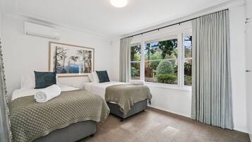 3 slaapkamers, een strijkplank/strijkijzer, gratis wifi