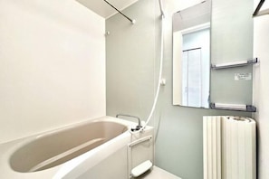 Room - Mi-Ochiai Soluna White (Tokyo)