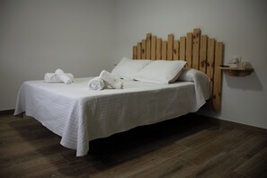 4 bedrooms, iron/ironing board, travel crib, WiFi