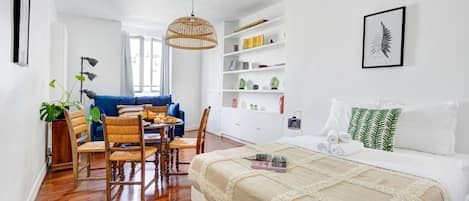 City Studio, 1 Double Bed with Sofa bed, Non Smoking, Courtyard View