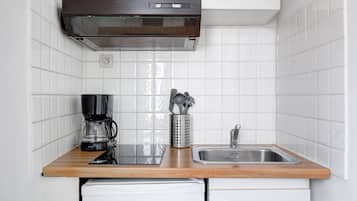 City-Studio, 1 Doppelbett und Schlafsofa, Nichtraucher, Blick auf den Innenhof | Eigene Küche | Espressomaschine, Wasserkocher mit Kaffee-/Teezubehör, Wasserkocher