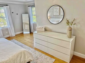 Schreibtisch, Bügeleisen/Bügelbrett, WLAN, Bettwäsche