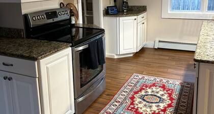 The Old Avon 1800 Manor