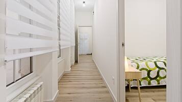 2 bedrooms, iron/ironing board, bed sheets