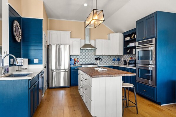 Microwave, oven, stovetop, dishwasher