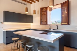 Fridge, microwave, oven, stovetop - S' Hort de ca'n salvà (Santa Maria del Camí)