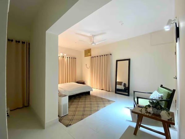 Deluxe Room, City View | Free WiFi