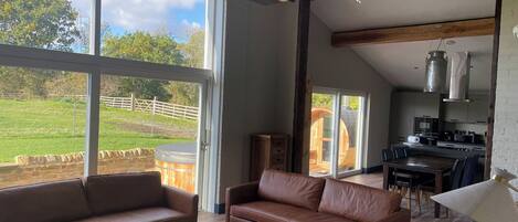 Cottage | Living area