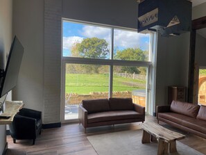 Cottage | Living area - 1 New Dairy Barn (Durham)