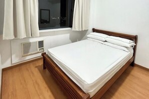 Internet, bed sheets
