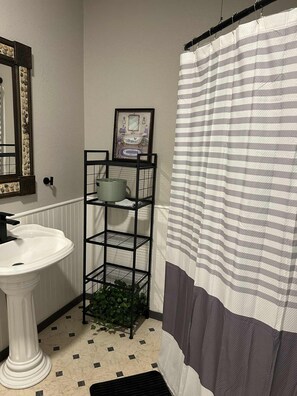 Shower, towels, soap, shampoo